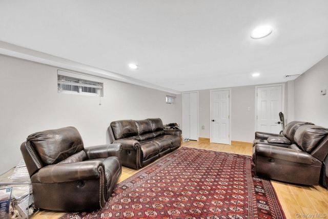 1013 SOUTH END, Woodmere, NY 11598