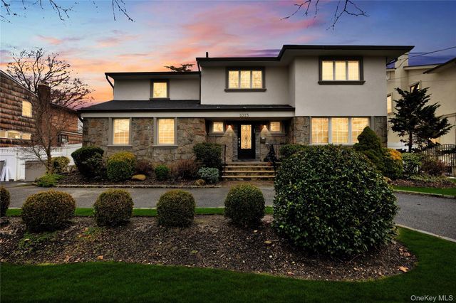 1013 SOUTH END, Woodmere, NY 11598