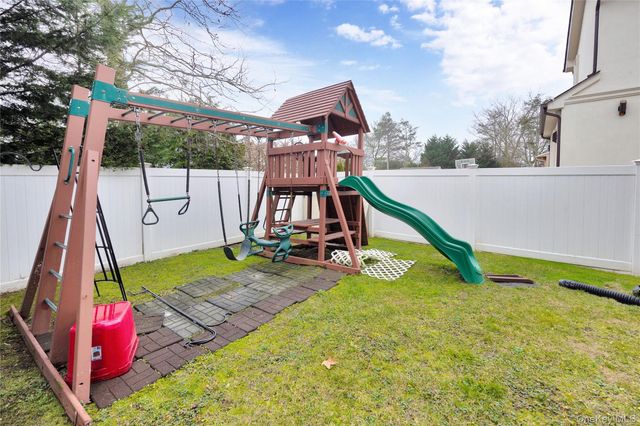 1013 SOUTH END, Woodmere, NY 11598