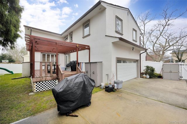 1013 SOUTH END, Woodmere, NY 11598