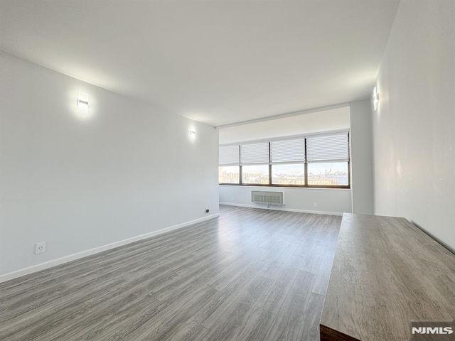 7002 Boulevard East 6B, Guttenberg, NJ 07093