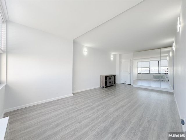 7002 Boulevard East 6B, Guttenberg, NJ 07093