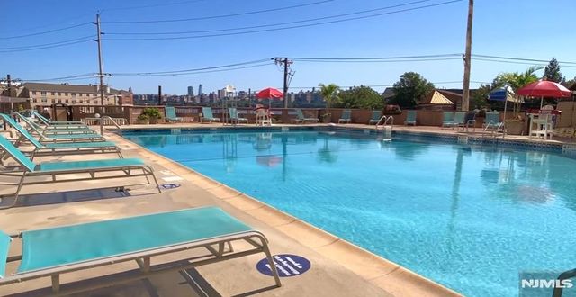 7002 Boulevard East 6B, Guttenberg, NJ 07093