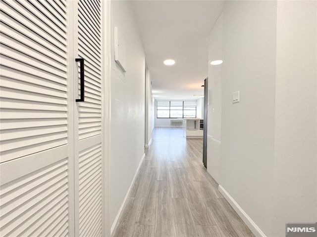 7002 Boulevard East 6B, Guttenberg, NJ 07093