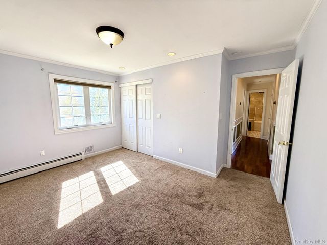 4 Longbow Lane, South Setauket, NY 11720
