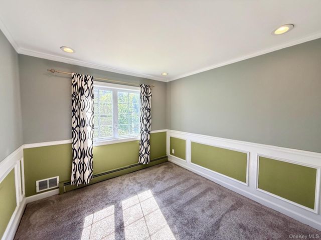 4 Longbow Lane, South Setauket, NY 11720