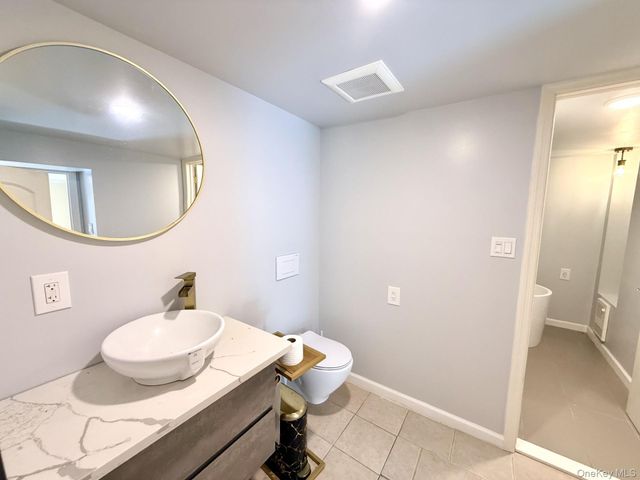 4 Longbow Lane, South Setauket, NY 11720