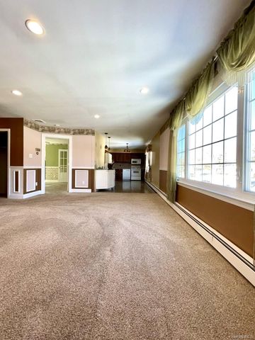 4 Longbow Lane, South Setauket, NY 11720