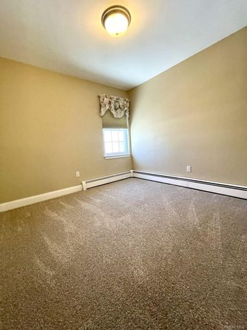 4 Longbow Lane, South Setauket, NY 11720