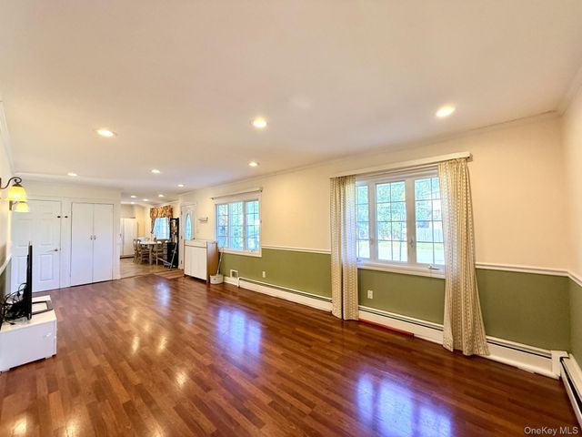 4 Longbow Lane, South Setauket, NY 11720