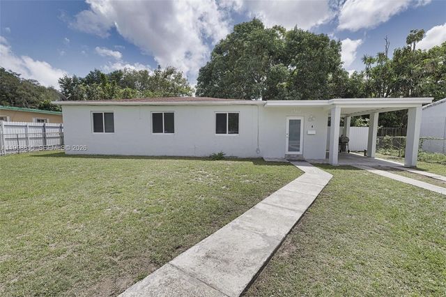 1560 NW 130th St, North Miami, FL 33167