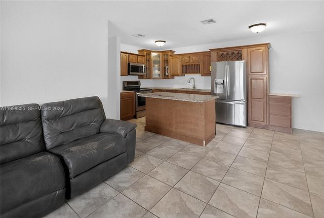 1560 NW 130th St, North Miami, FL 33167