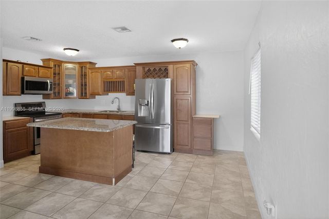 1560 NW 130th St, North Miami, FL 33167