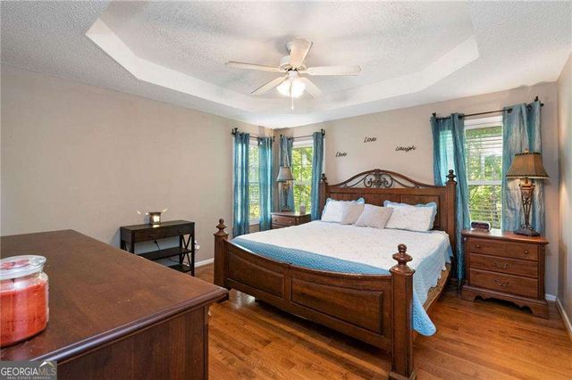 16 Mill Rock Drive NW, Cartersville, GA 30121