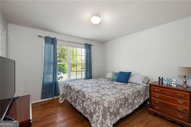 16 Mill Rock Drive NW, Cartersville, GA 30121