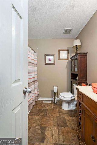 16 Mill Rock Drive NW, Cartersville, GA 30121