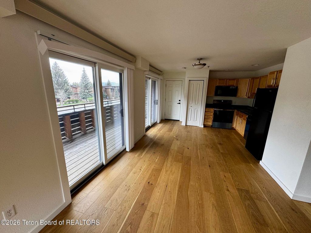 855 W BROADWAY Avenue, Jackson, WY 83001 photo 23