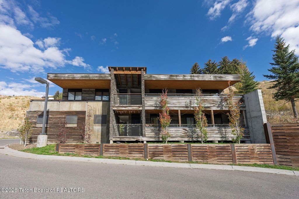 855 W BROADWAY Avenue, Jackson, WY 83001 photo 3