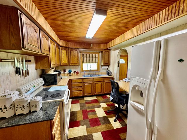 216 Berens Street, Dyer, IN 46311