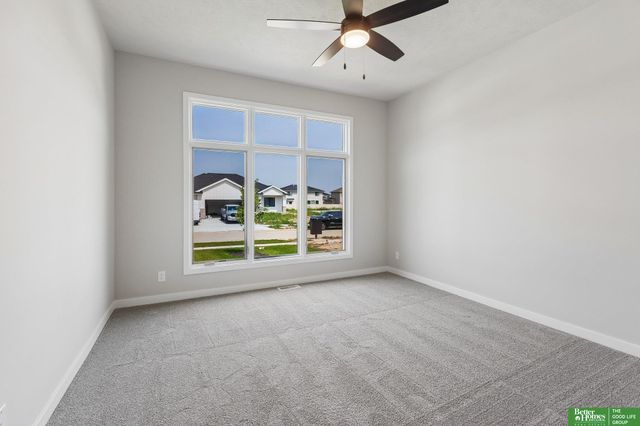 12359 Lake Vista Drive, Papillion, NE 68046