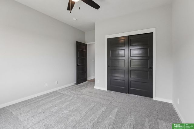 12359 Lake Vista Drive, Papillion, NE 68046