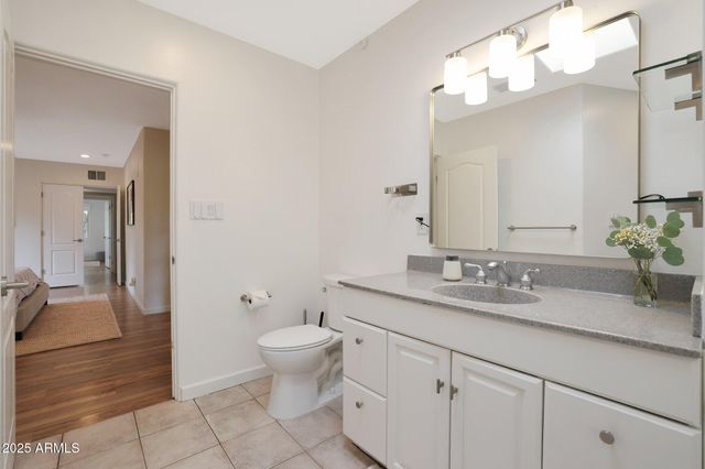 2226 E FAIRMOUNT Avenue, Phoenix, AZ 85016