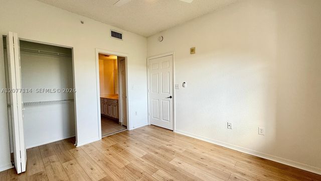 2806 Veronia Dr 303, Palm Beach Gardens, FL 33410