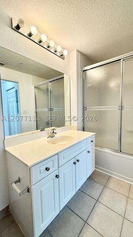2806 Veronia Dr 303, Palm Beach Gardens, FL 33410