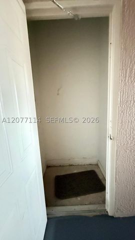 2806 Veronia Dr 303, Palm Beach Gardens, FL 33410