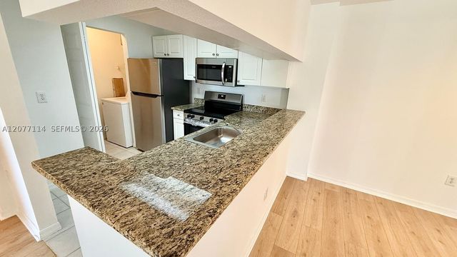 2806 Veronia Dr 303, Palm Beach Gardens, FL 33410
