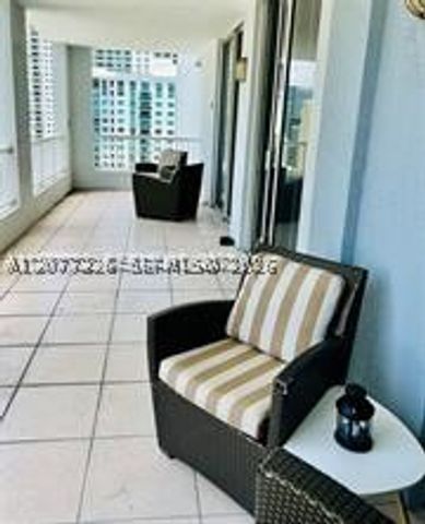 170 SE 14th St 2207, Miami, FL 33131