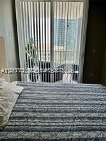 170 SE 14th St 2207, Miami, FL 33131