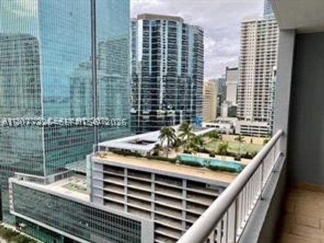 170 SE 14th St 2207, Miami, FL 33131