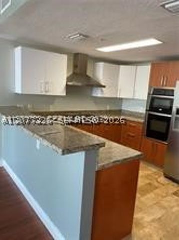 170 SE 14th St 2207, Miami, FL 33131