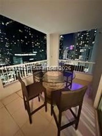 170 SE 14th St 2207, Miami, FL 33131