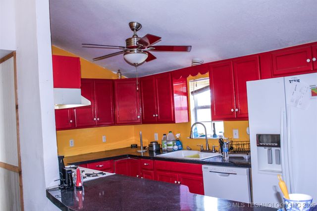 7224 W 303rd S, Porum, OK 74455