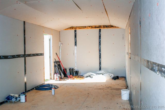 7224 W 303rd S, Porum, OK 74455