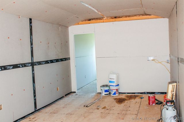 7224 W 303rd S, Porum, OK 74455