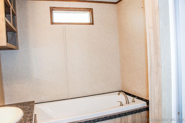 7224 W 303rd S, Porum, OK 74455