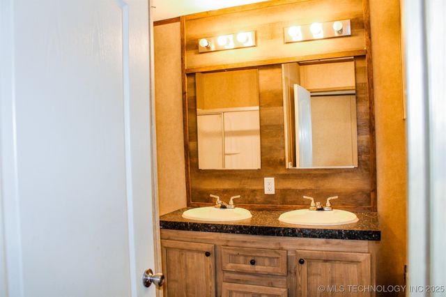 7224 W 303rd S, Porum, OK 74455