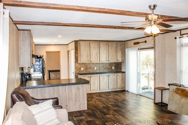 7224 W 303rd S, Porum, OK 74455