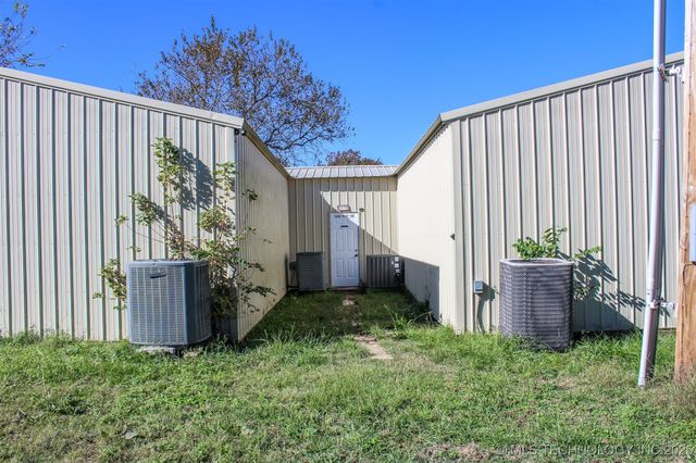 7224 W 303rd S, Porum, OK 74455