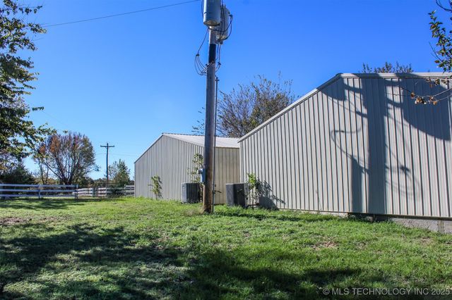 7224 W 303rd S, Porum, OK 74455