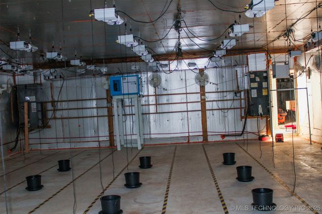 7224 W 303rd S, Porum, OK 74455