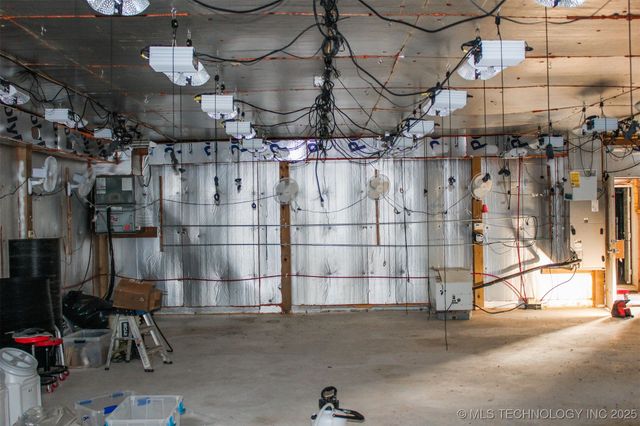 7224 W 303rd S, Porum, OK 74455