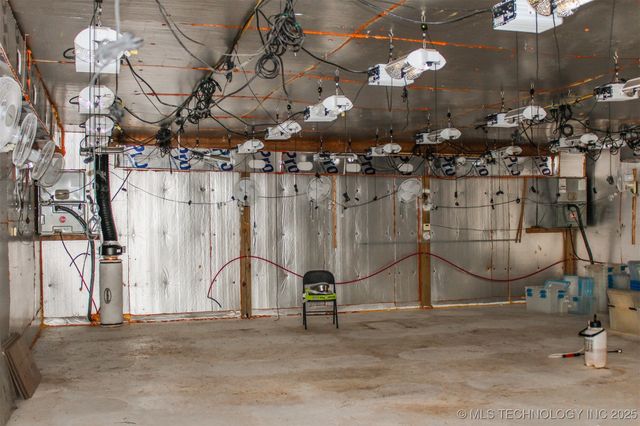 7224 W 303rd S, Porum, OK 74455