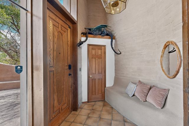 3232 Don Quixote, Albuquerque, NM 87104