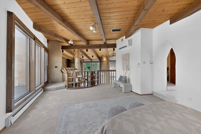 3232 Don Quixote, Albuquerque, NM 87104
