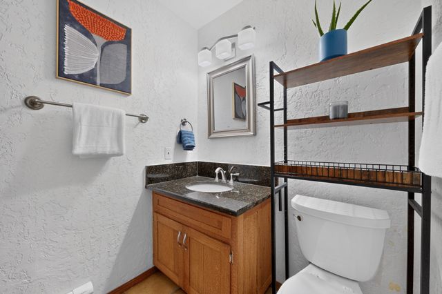 3232 Don Quixote, Albuquerque, NM 87104