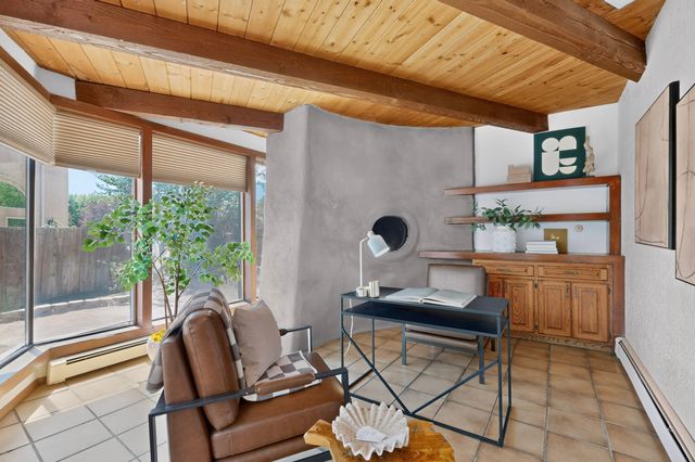 3232 Don Quixote, Albuquerque, NM 87104